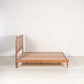Cama de Enchapado de Parota con Yute King Size